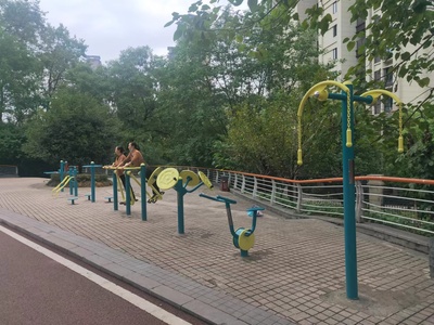 社區(qū)公園升級(jí) 便民健身設(shè)施助力全民健康